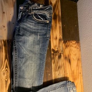 Like new miss me jeans